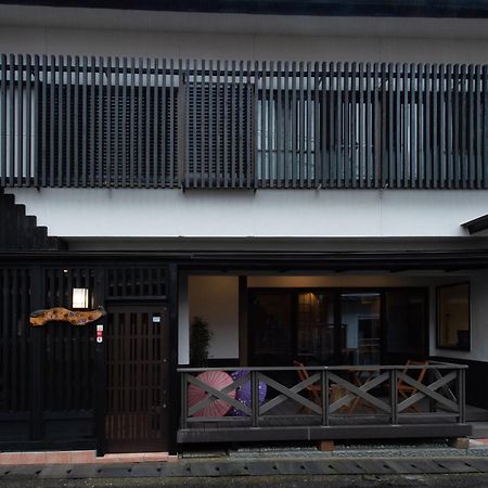 Guest House Suzumeno Kakurembo كوياسان المظهر الخارجي الصورة